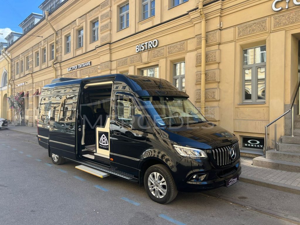 Микроавтобус Мерседес Спринтер VIP с перегородкой