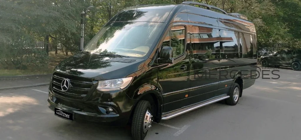 Микроавтобус Mercedes-Benz Sprinter (новый кузов 907)