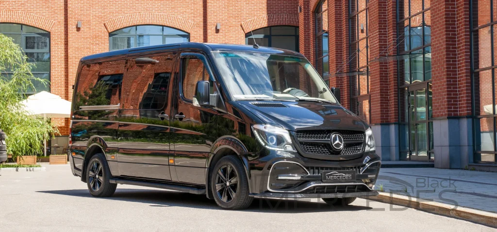 Микроавтобус Mercedes Sprinter VIP черный (10 мест)