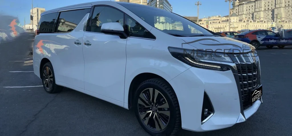 Минивэн Toyota Alphard NEW белый