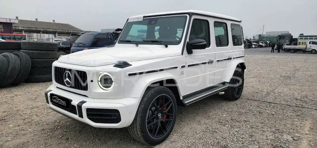 Внедорожник Мерседес Гелендваген белый