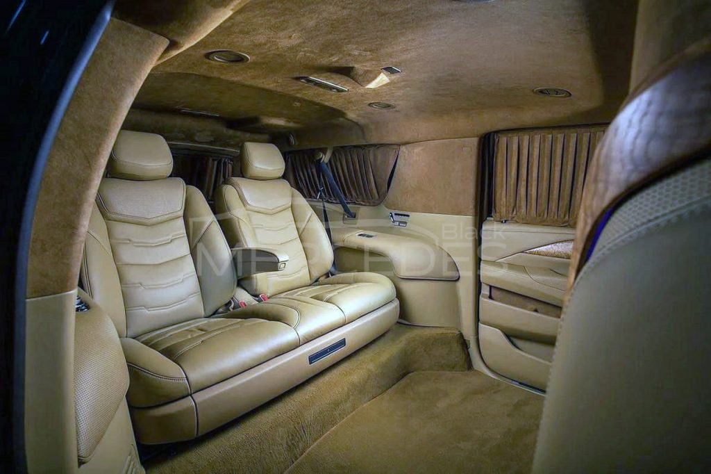 Джип Cadillac Escalade IV VIP кабинет с перегородкой