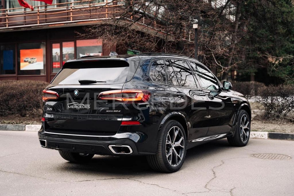 Джип BMW X5 IV (G05)