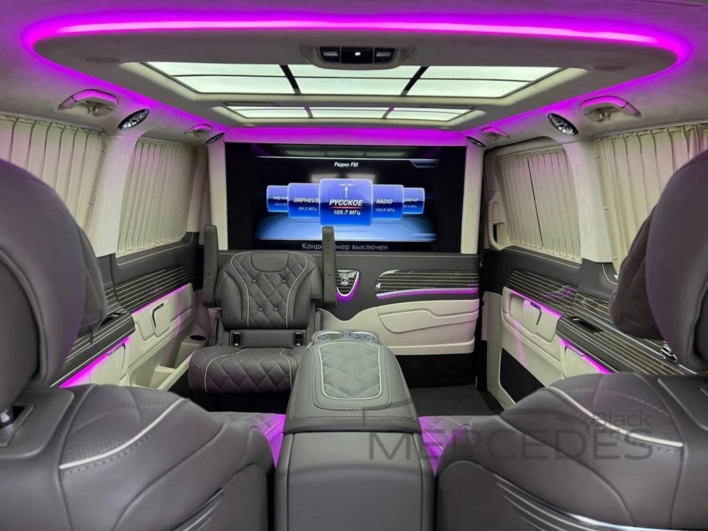 Минивэн Mercedes-Benz V-класс 2021 года (перегородка, VIP кабинет)
