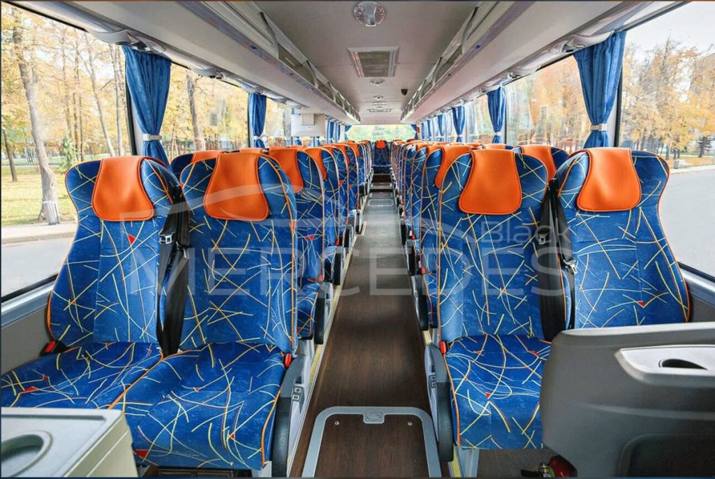 Автобус Yutong 6122 белый (53 места)