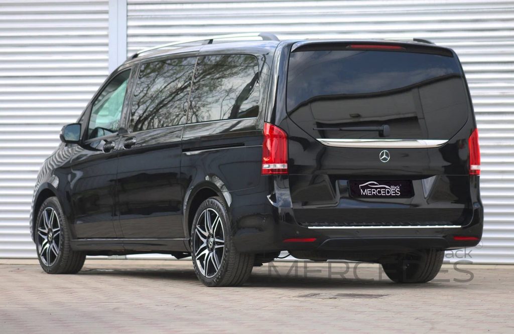 Минивэн Mercedes-Benz V-класс 2021 года (перегородка, VIP кабинет)