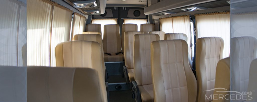 Микроавтобус Мерседес Спринтер белый