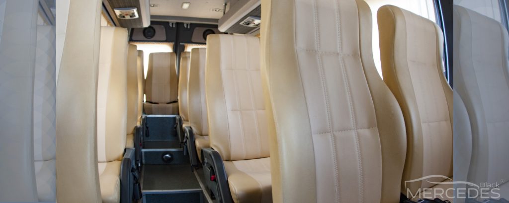 Микроавтобус Мерседес Спринтер белый