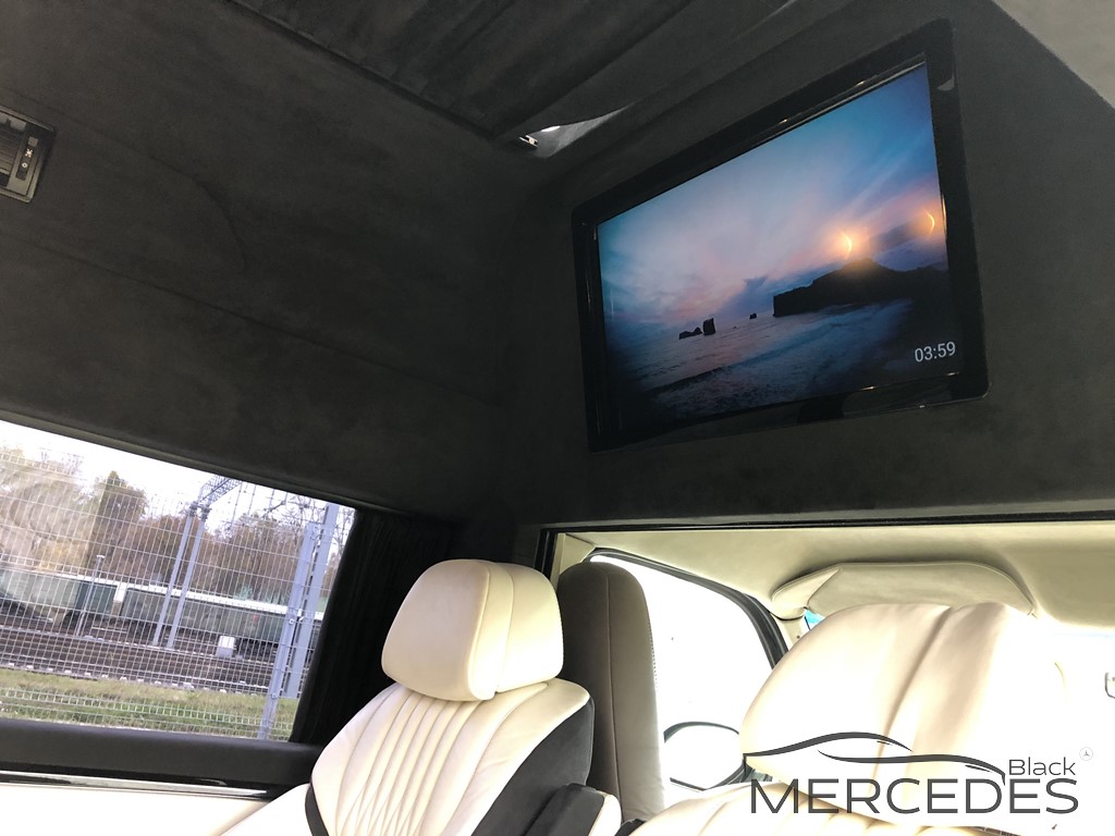 Микроавтобус Chevrolet Express (офис на колесах, VIP кабинет)