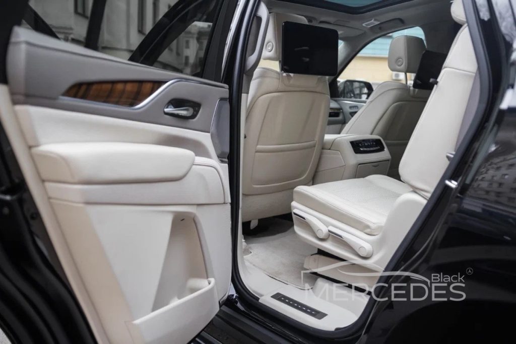 Внедорожник Cadillac Escalade 5 черный