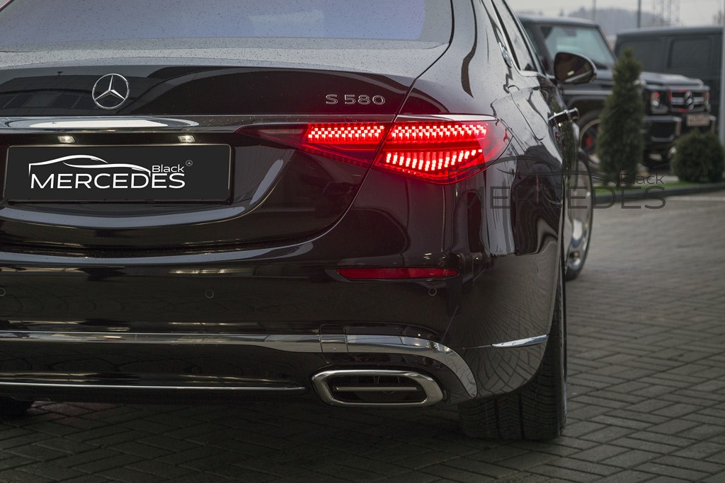 Mercedes-Benz S223 Maybach