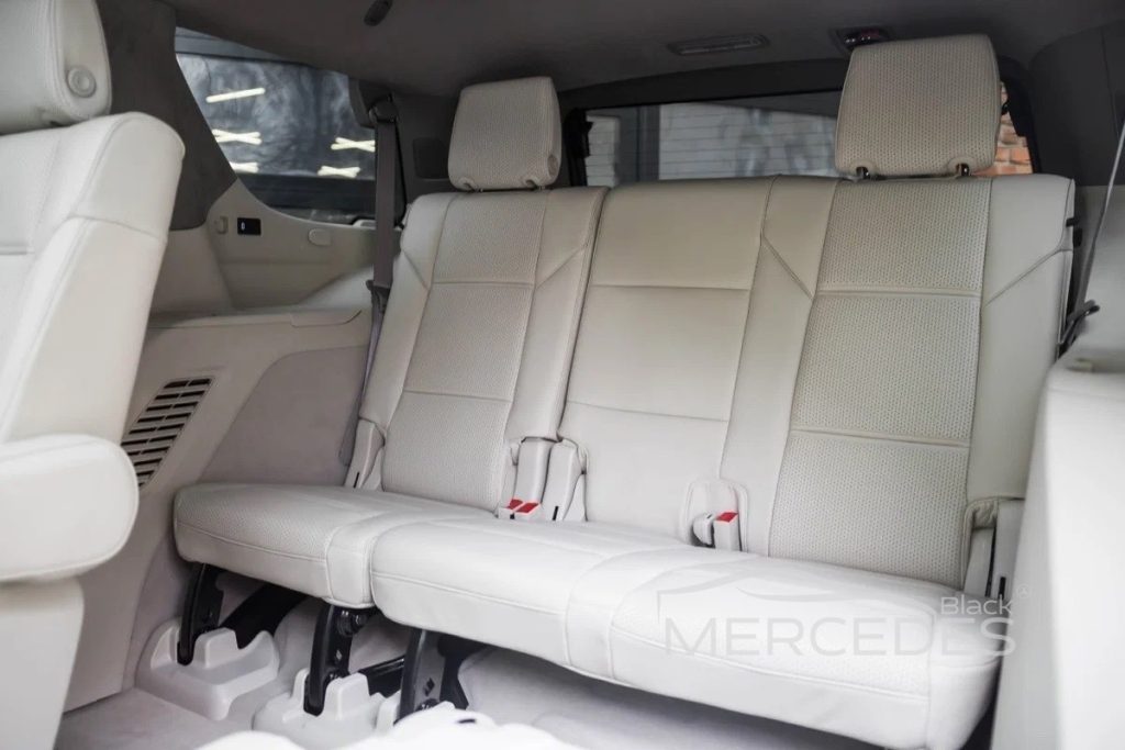 Внедорожник Cadillac Escalade 5 черный