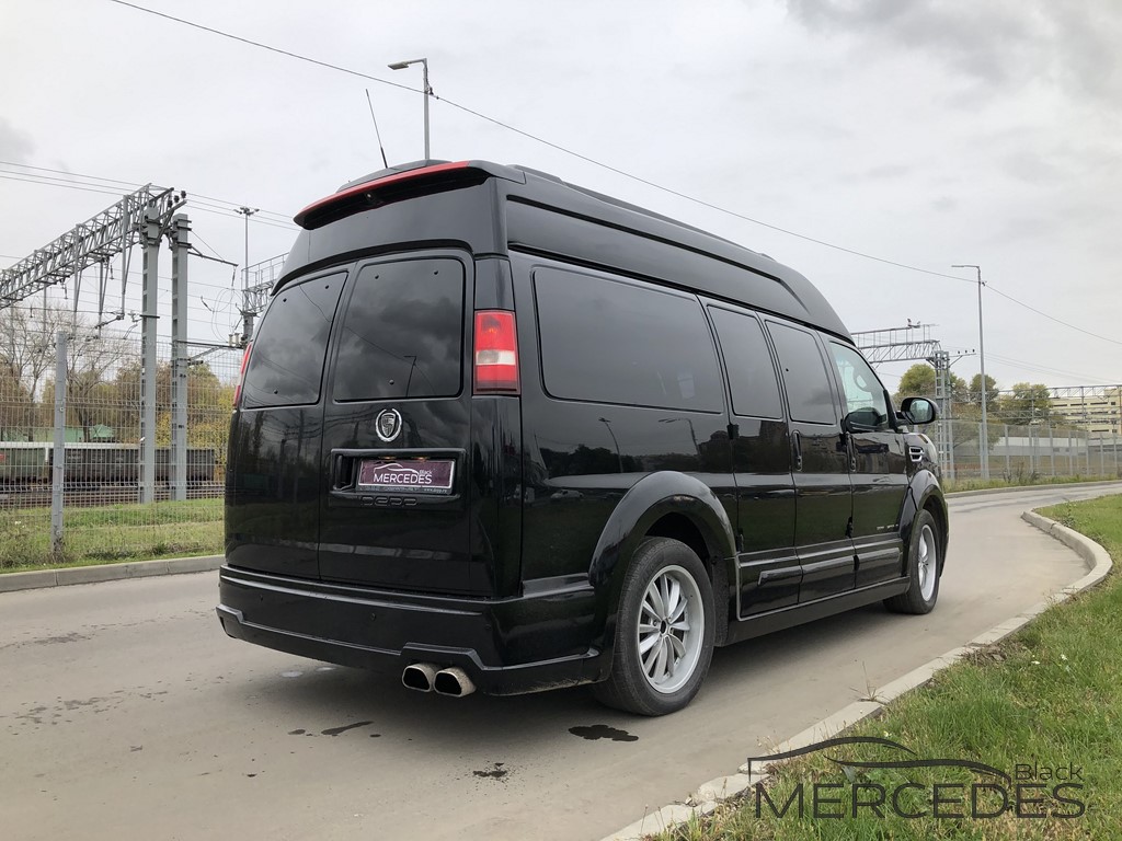 Микроавтобус Chevrolet Express (офис на колесах, VIP кабинет)