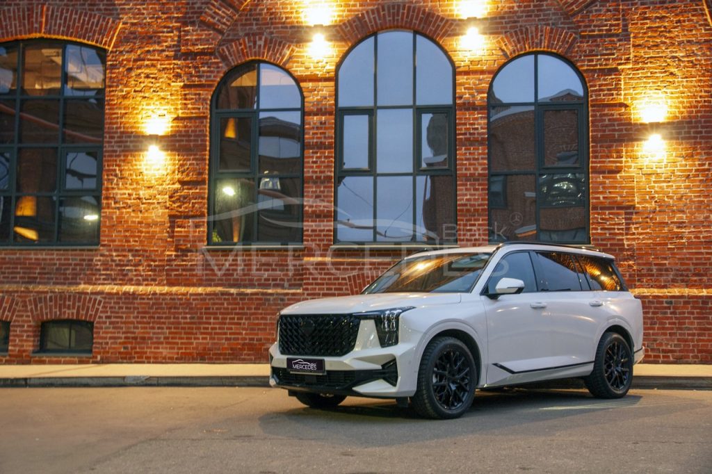 Внедорожник GAC GS8 6 пассажиров