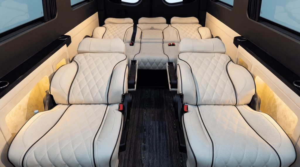 Микроавтобус Mercedes-Benz Sprinter 907-й кузов (VIP салон, кабинет)