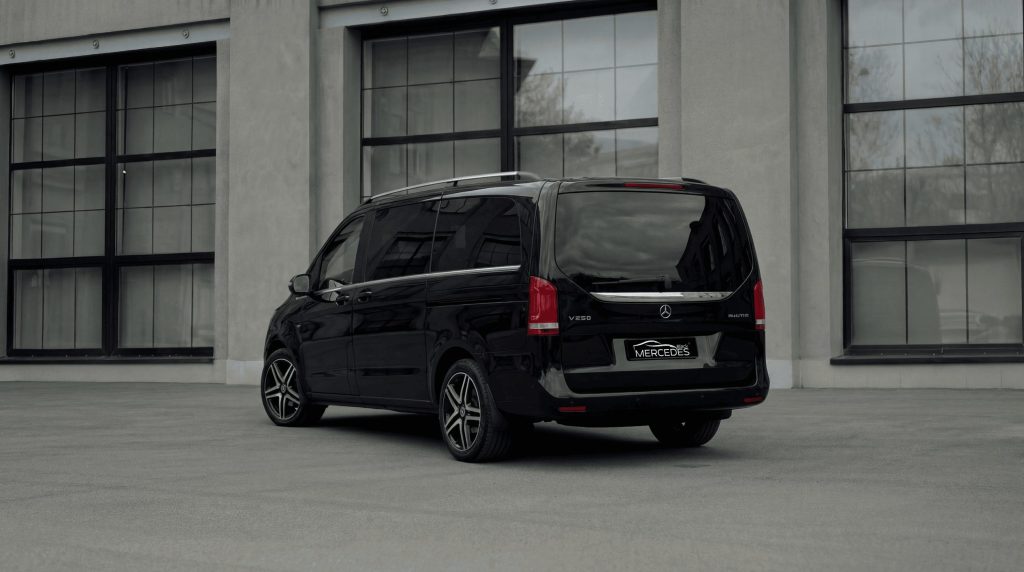 Минивэн Mercedes-Benz V-класс (2019г)