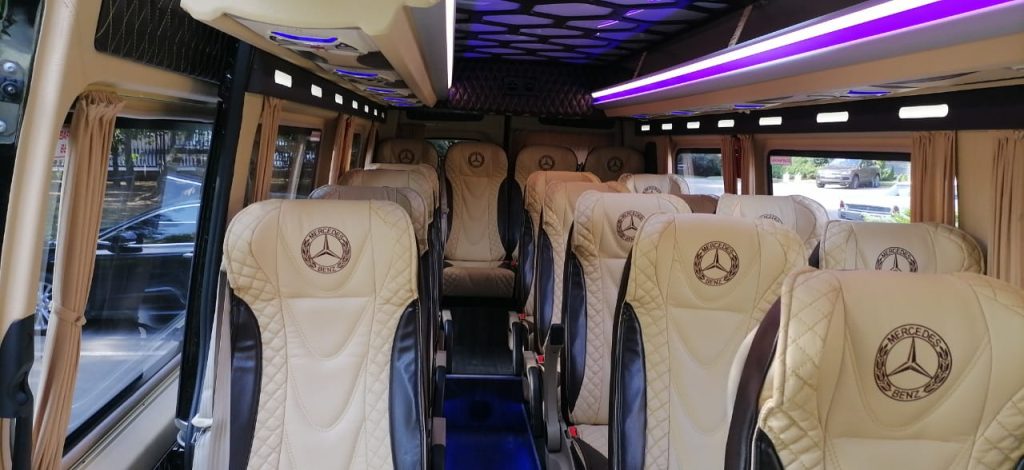 Микроавтобус Mercedes-Benz Sprinter (новый кузов 907)