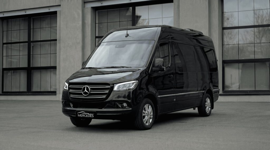 Микроавтобус Mercedes-Benz Sprinter 907-й кузов (VIP салон, кабинет)