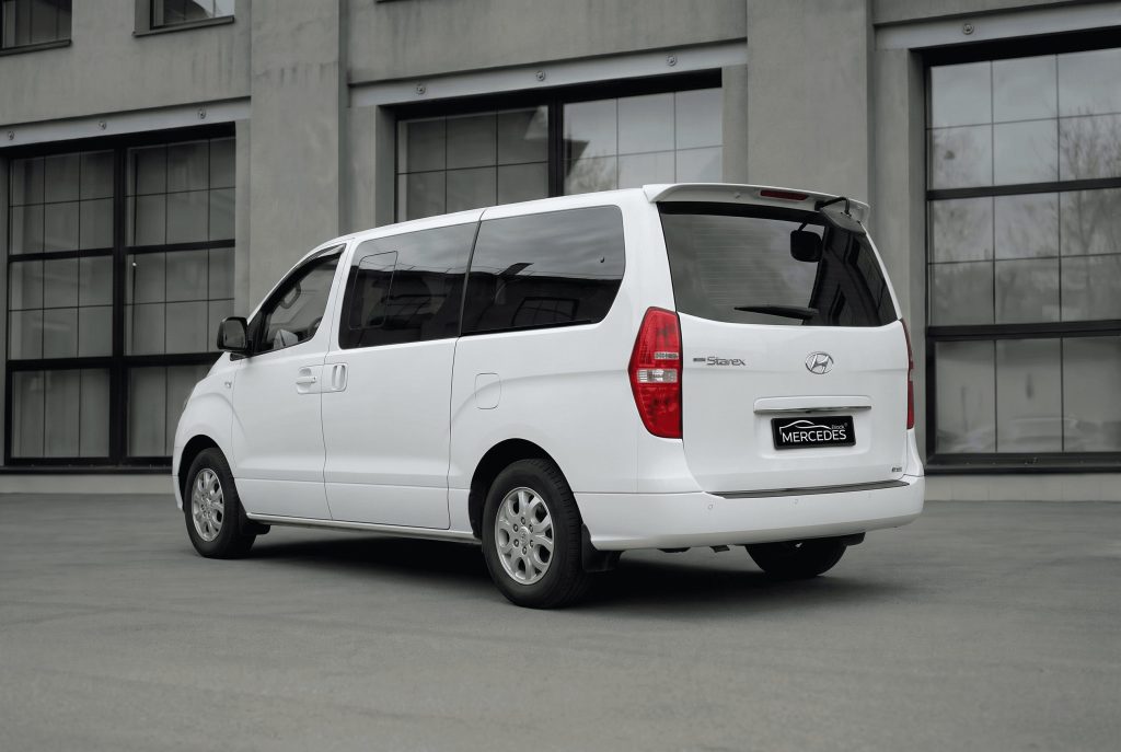 Минивэн Хендай Старекс (Hyundai Starex)