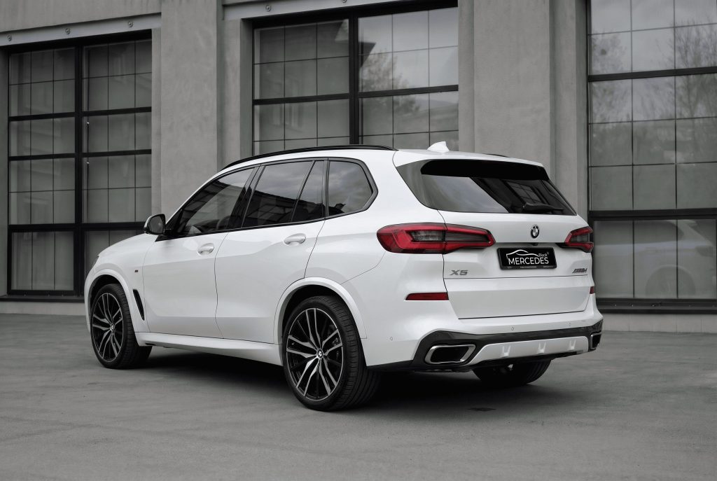 Джип BMW X5 IV G05