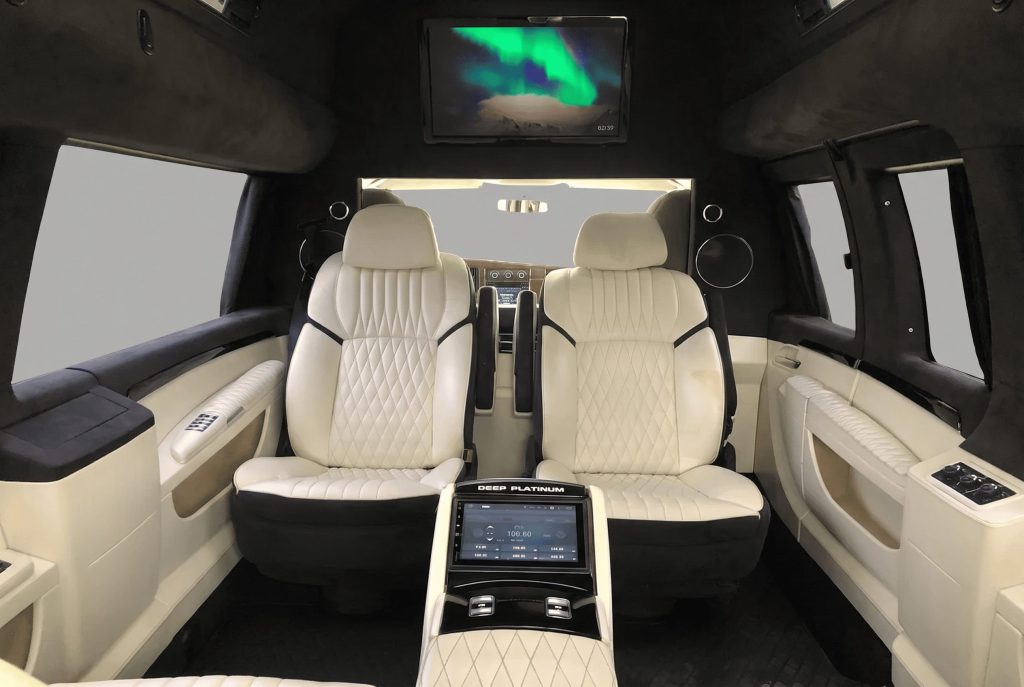 Микроавтобус Chevrolet Express (офис на колесах, VIP кабинет)