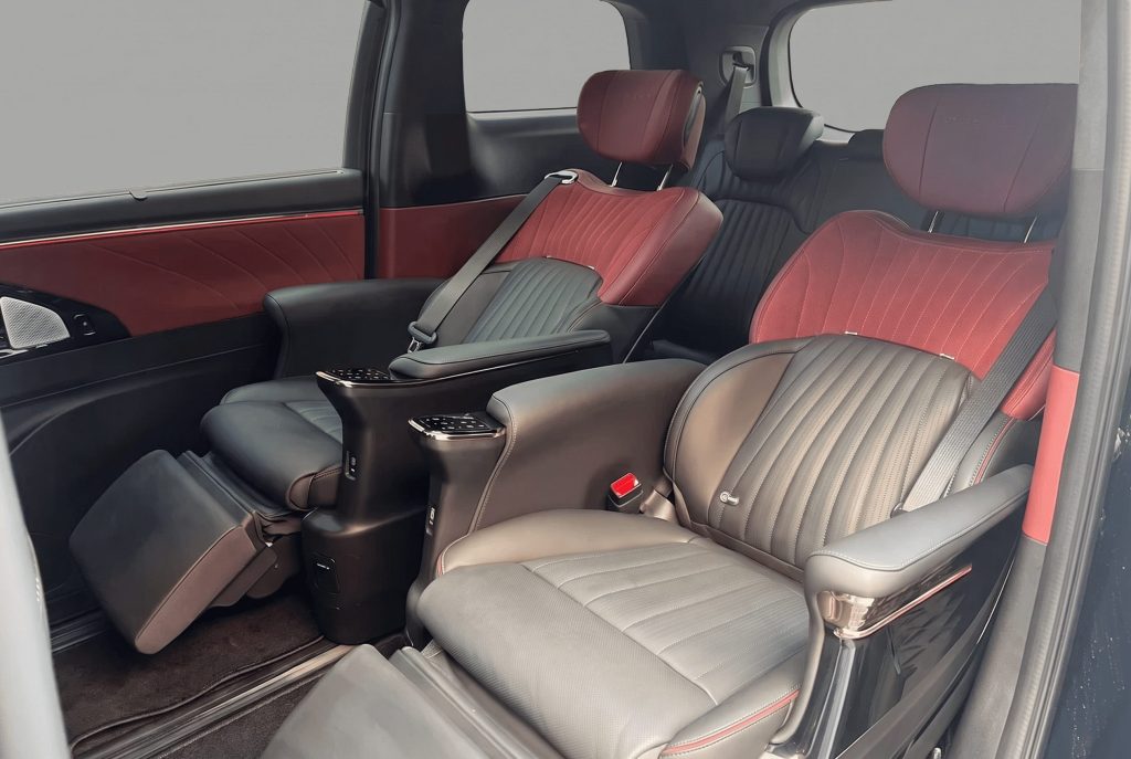 Минивен бизнес класса GAC M8 (6 пассажиров)