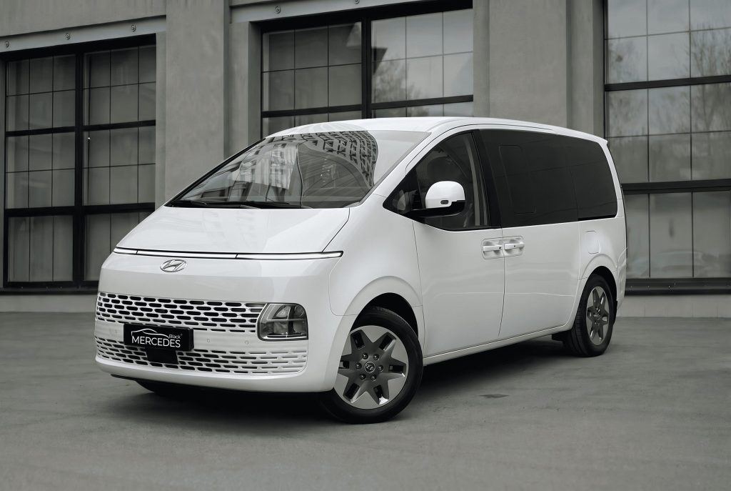 Минивэн Хендай Стариа (Hyundai Staria)